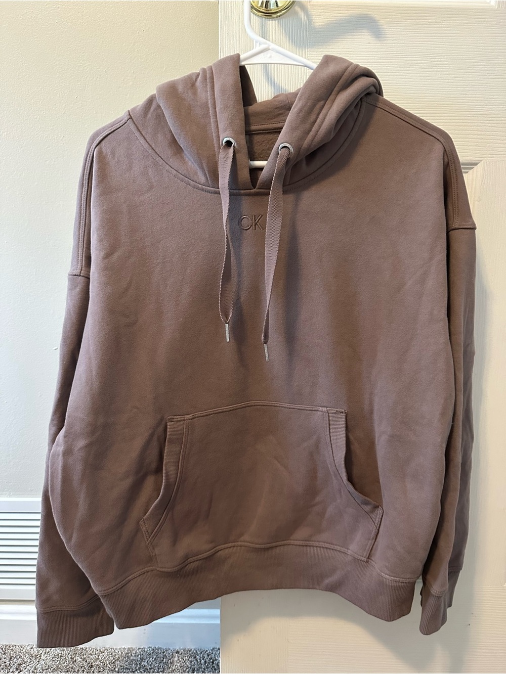 Calvin Klein Women’s Hooded Sweatshirt
Size large